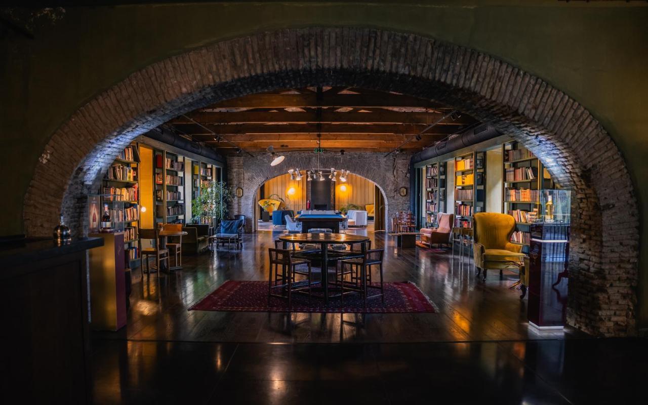 Tsinandali Estate, A Radisson Collection Hotel Dış mekan fotoğraf Library at the Hotel